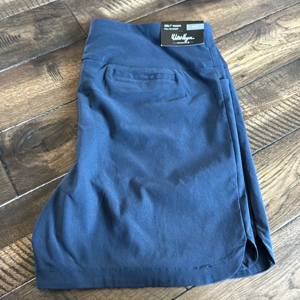 NWT 🍃 Lady Hagen Navy  Tummy Control Pull-on Shorts - 7” inseam‎ XXL